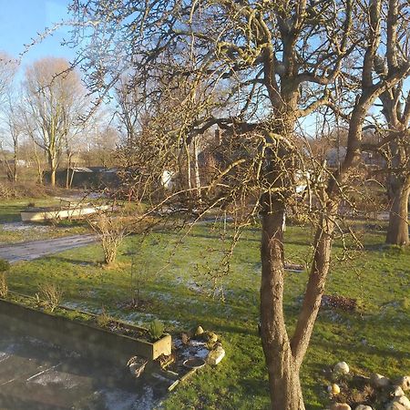 Bed and Breakfast Ahoi Wesselburenerkoog Номер фото